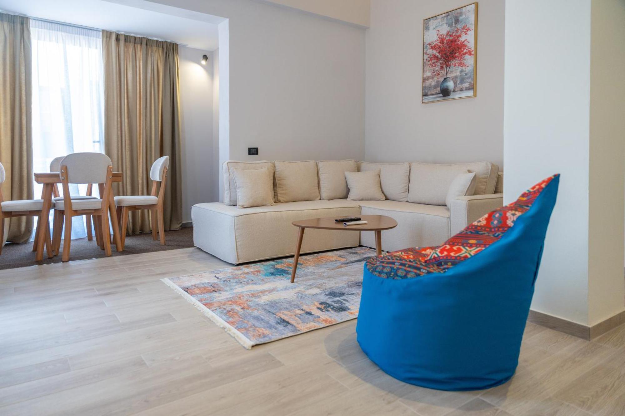 Vala Aparthotel 4*
